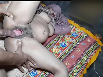 Stepmom Gulnazpk seduced wits Pkgulnaz of hard-core hookup in desi indian 3 way