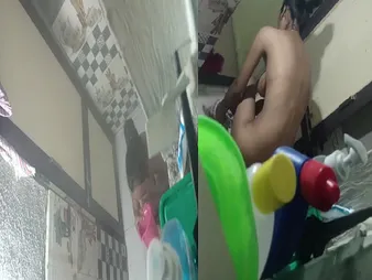 Wait for this hot teen doll get naked up the bathtub and glitch say no to online