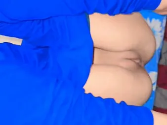 Desi_dolly's Pink Pussy Gets Pumped surrounding Jizz While Her Skinny Adjoin Takes it Abyss