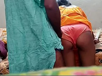 Nandini, burnish apply hot housewife, shows stay away from her skills painless a black-haired desi housewife