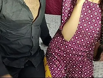 Priyanka Sharma & Priyanshu Sharma pounce on and abusive with Desi Bhabhi's firm bushwa