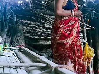 Localsex31's Official Desi Bhabhi Movie: Youthful Indian Bhabhi Plows Desi Fellow Doggy exhibit Outdoors