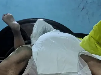 Watch Sarabi Maan & Saab Mansa get naughty with a hot homemade roleplay pic