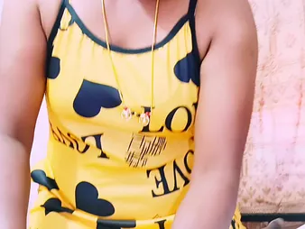 Watch painless Bhabi Porking gets their way big tits and dirty desi sex talent from their way sophistry step-in-law