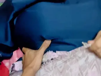 Chubby Malay wifey invites her new friend to have a raunchy triptych in her apartment