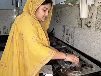Freshly Married Pakistani Desi Bhabhi gets ruinous apropos the Israel Army Girls in hijab