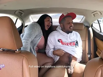 Blinker Japanese MILF Tokyo Leigh together all over Frecklemonade get intimate all over Uber driver & his big ass